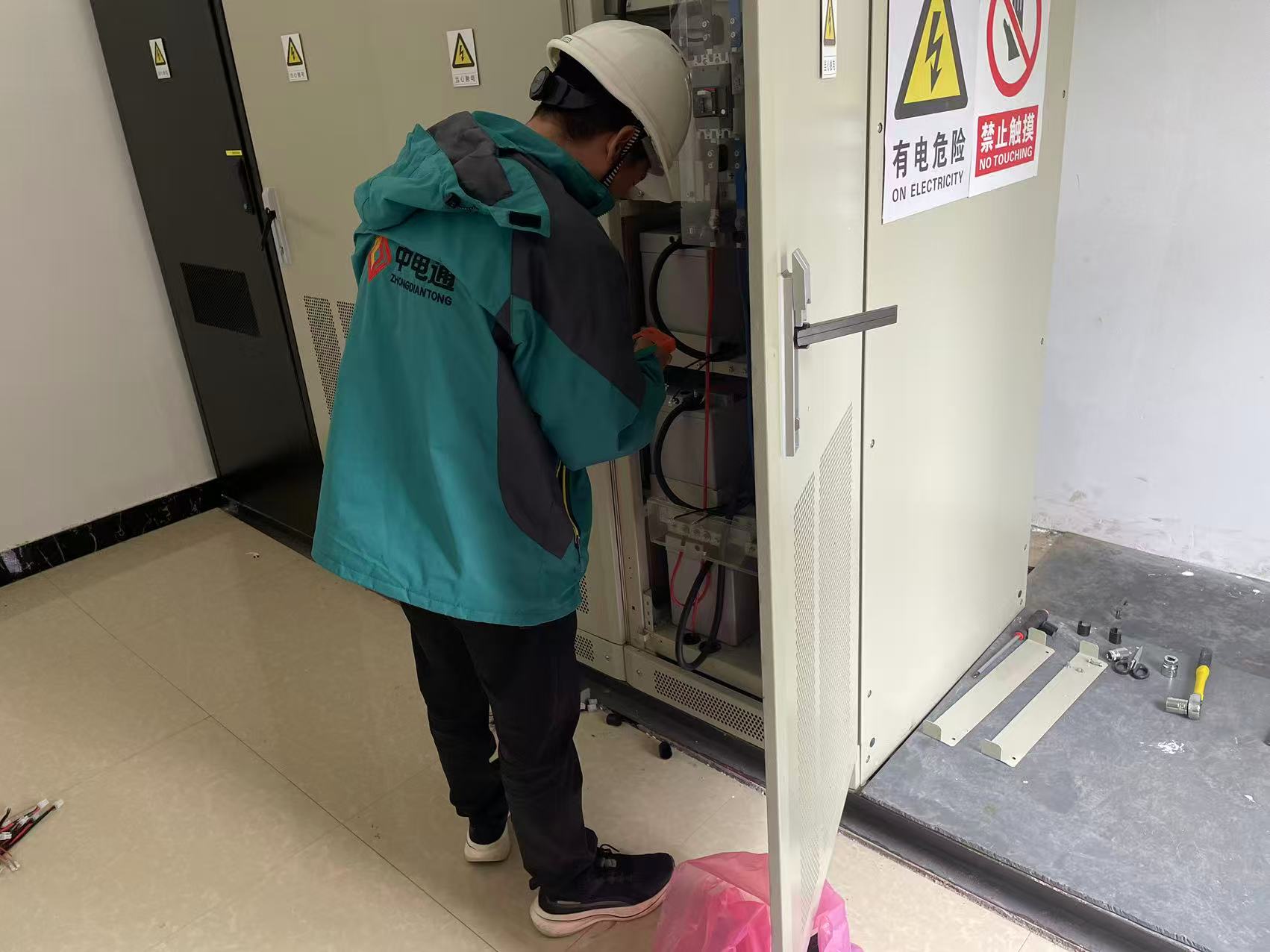 ZDT-BM蓄電池在線監測系統成功落地管網中心